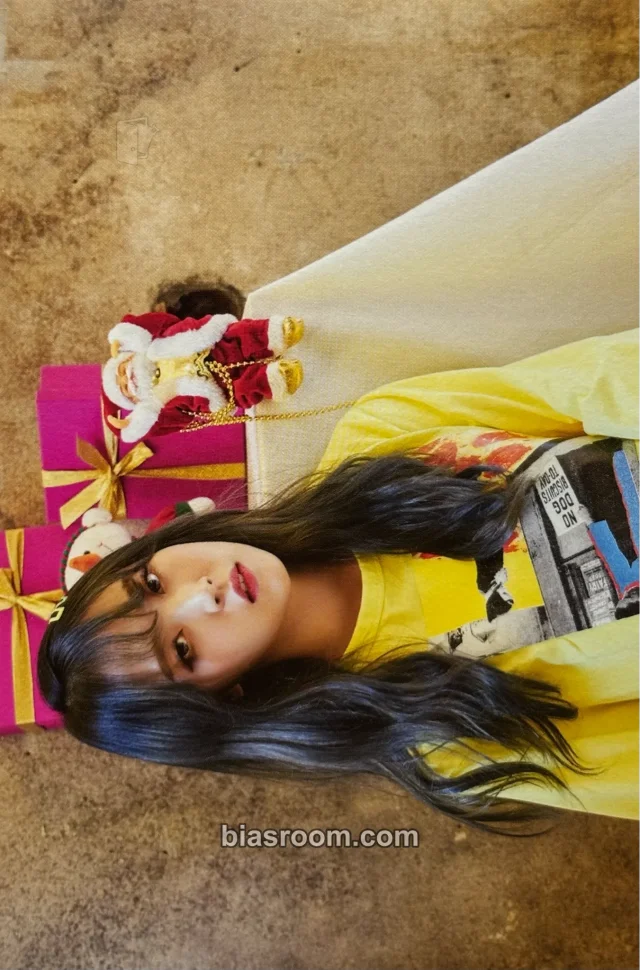 MAMAMOO - Moonbyul - 2018 Season's Greetings Other season's greetings postcard