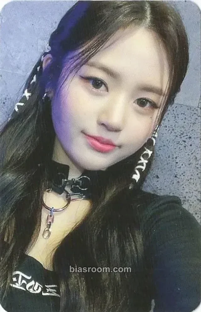 Dana Hot Issue Issue Maker K-pop photocard