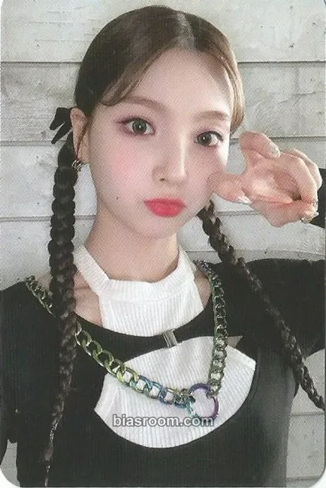 Hot Issue - Dain - Issue Maker Album beatroad fansign video call (fancall)