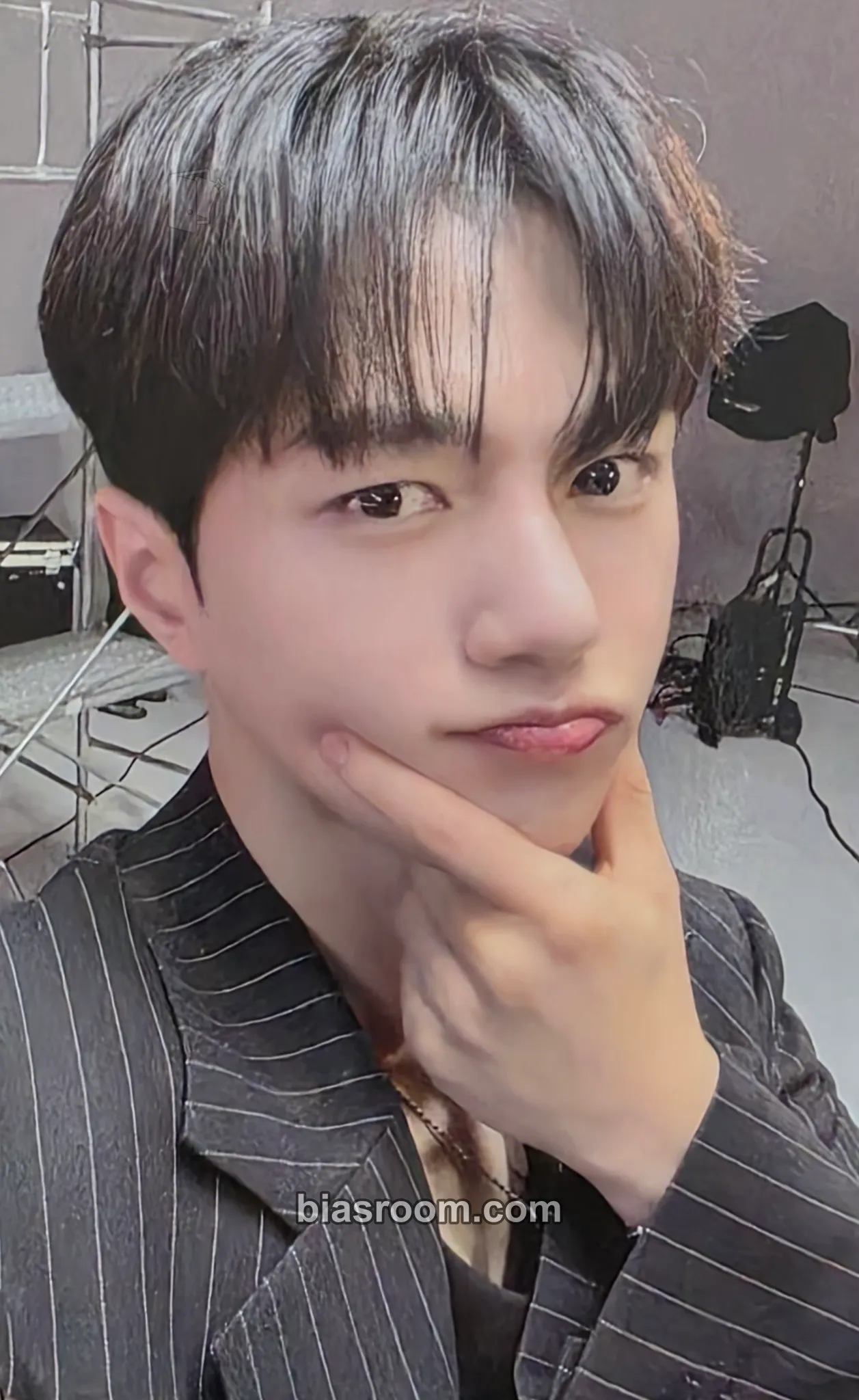 L / Myungsoo Like Infinite Photocard - INFINITE - INFINITE K-pop photocard