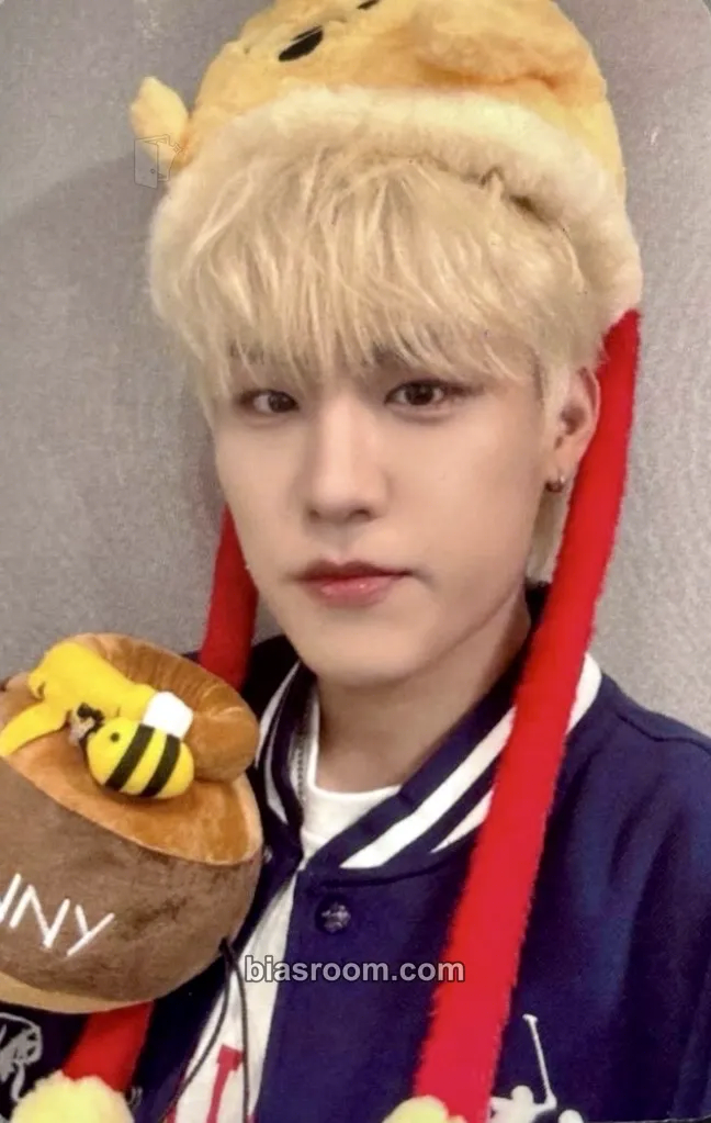 Woojin SEVEN : CRIMSON HORIZON Photocard - AB6IX - AB6IX K-pop photocard