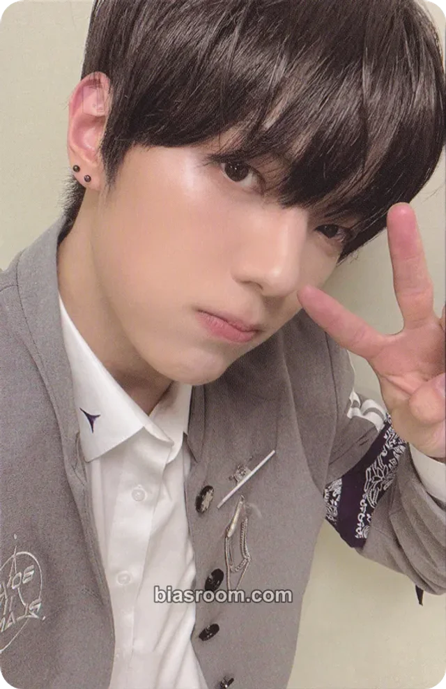 WHIB - Leejeong - BOYS II PLANET Archive Exhibition AFTER ; JOURNEY Event exhibition after journey week 2