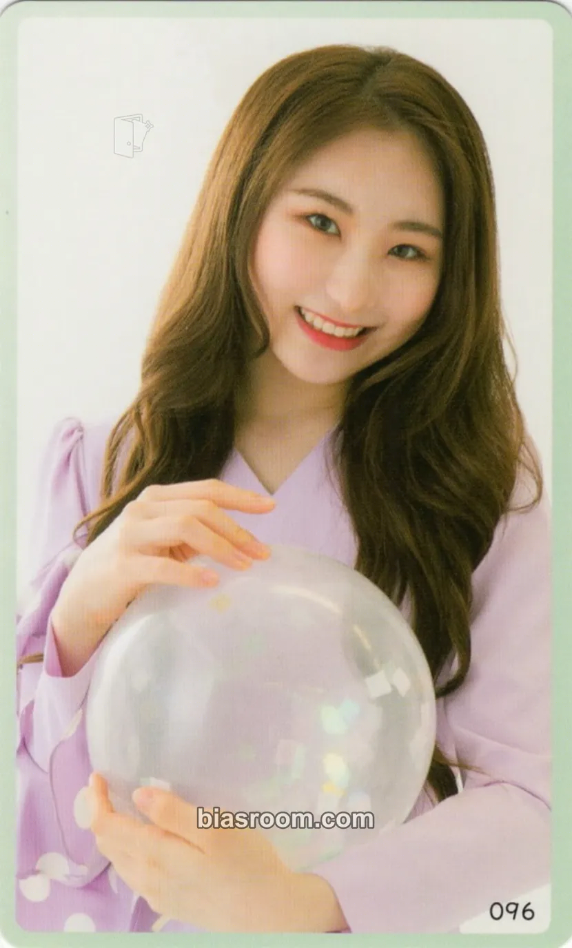Lee Chaeyeon EYES ON ME Photocard - IZ*ONE - IZ*ONE K-pop photocard