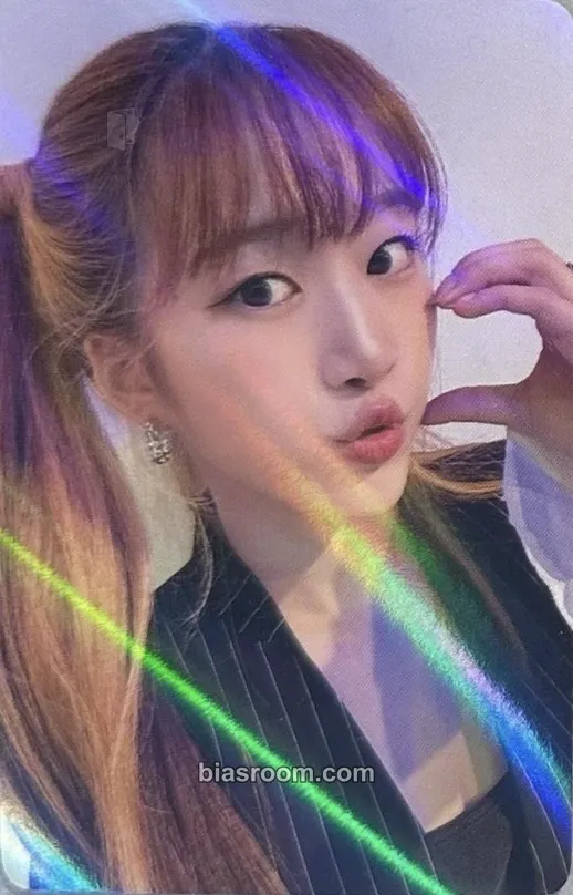 Yunseul Wanna Know Photocard - IRRIS - IRRIS K-pop photocard