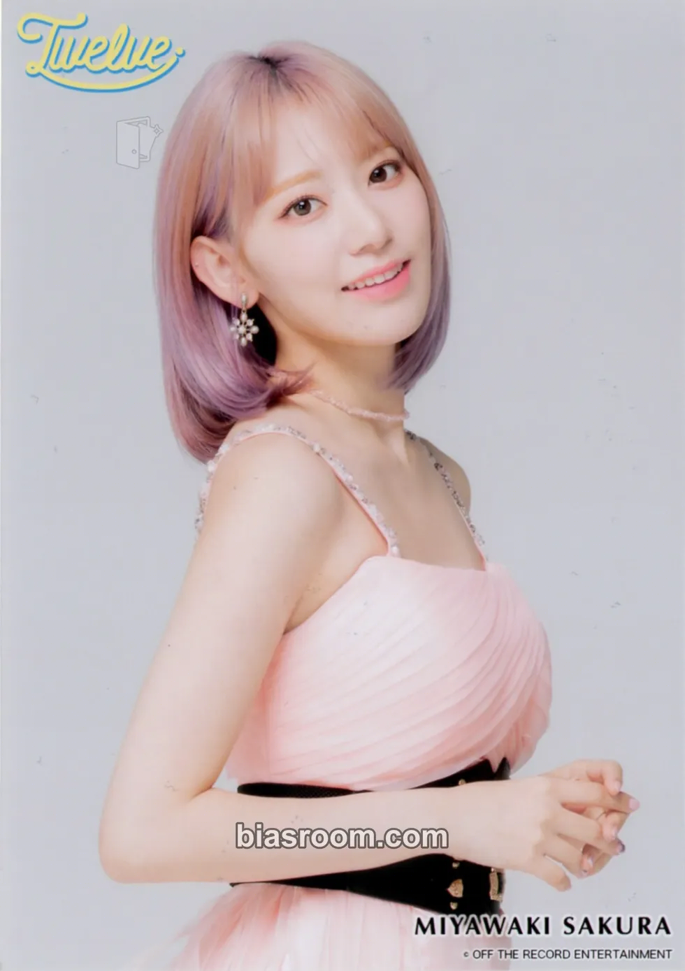 Sakura Twelve Photocard - IZ*ONE - IZ*ONE K-pop photocard