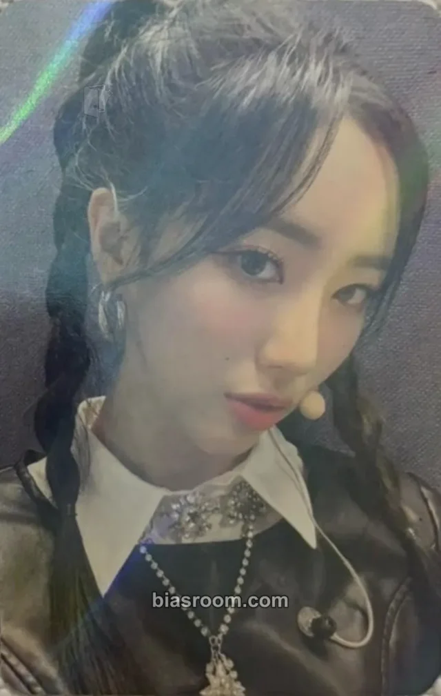 Liv IRRIS Wanna Know K-pop photocard