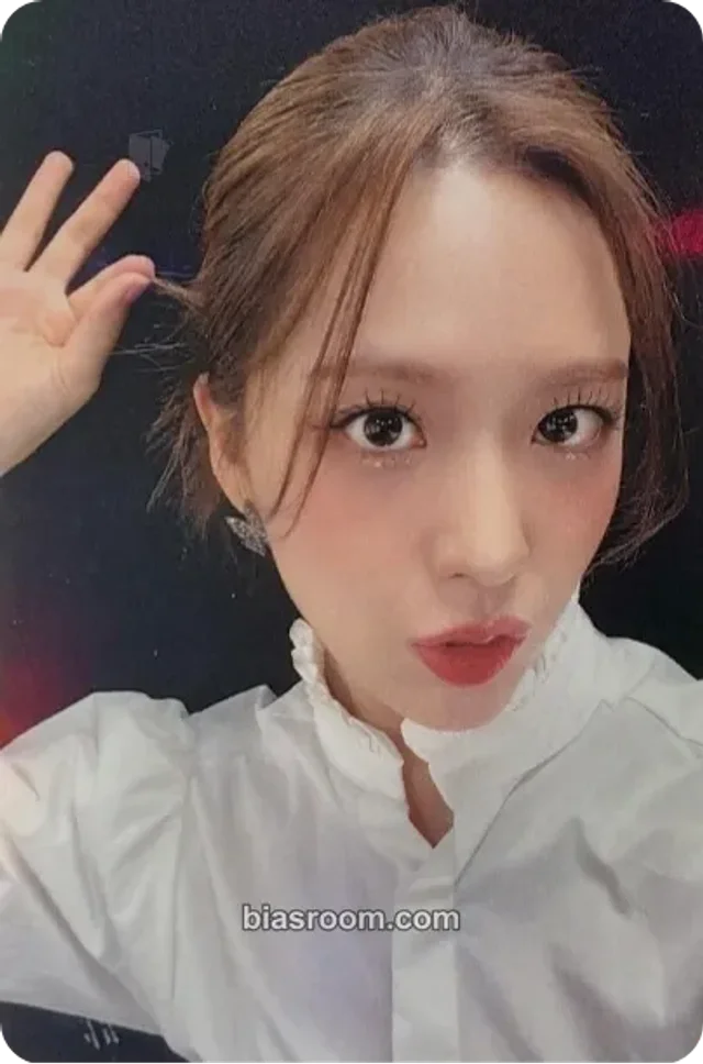 IRRIS - I.L - Wanna Know Album video call (fancall) holographic (hologram) synnara