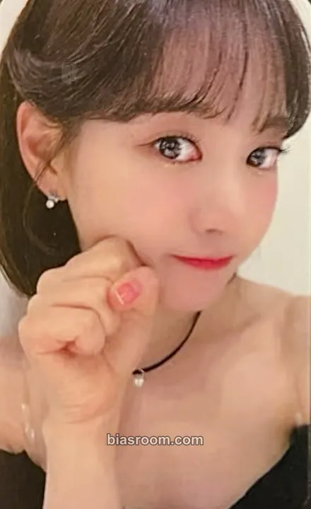 Bora Cherry Dash Photocard - Cherry Bullet - Cherry Bullet K-pop photocard