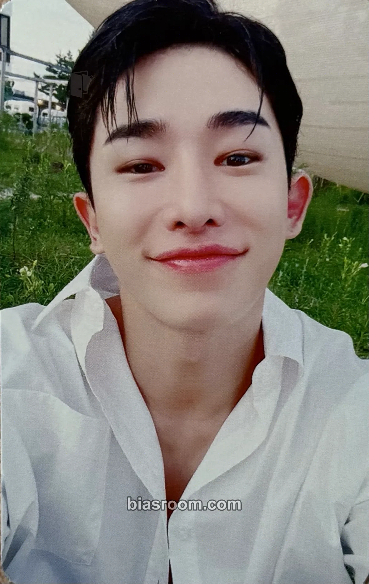 Wonho Blue Letter Photocard - Wonho K-pop photocard