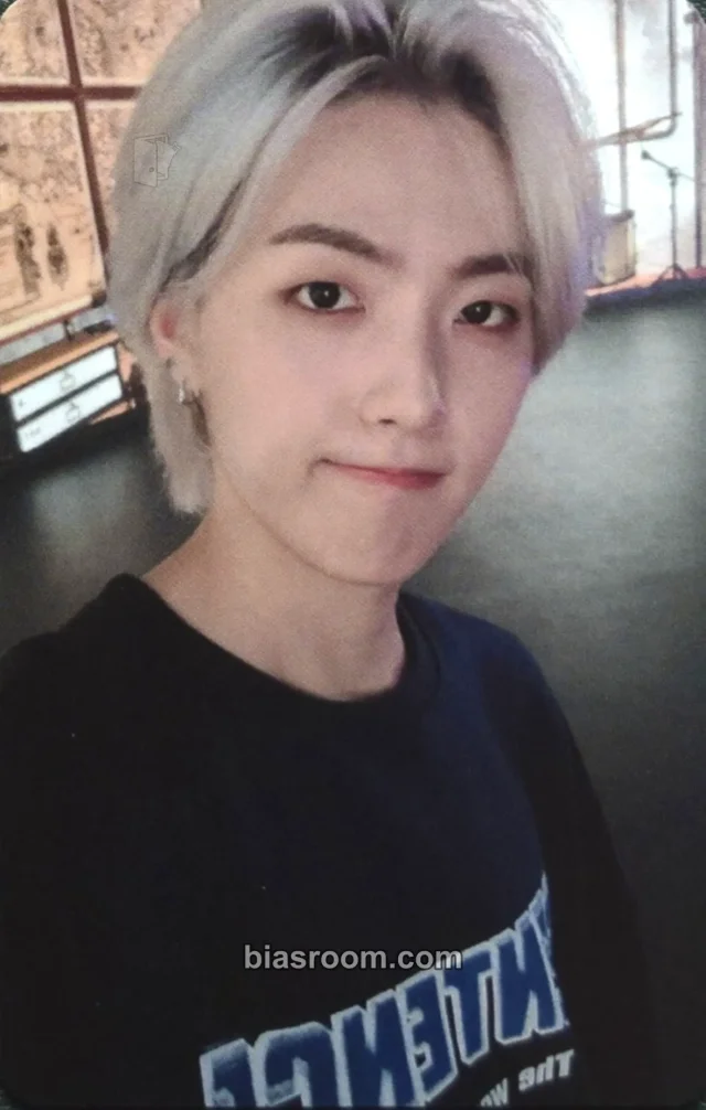 CMDM - ByungHoon - Back To The Future Album album photocard special version