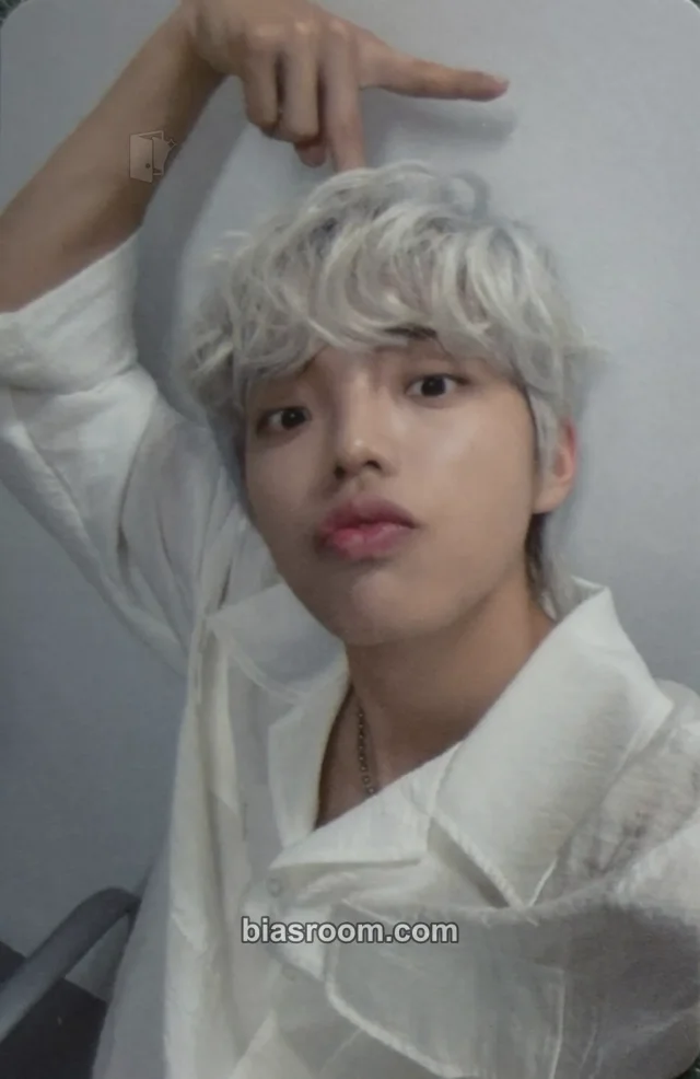 CMDM - JunHyoung - Back To The Future Album album photocard special version