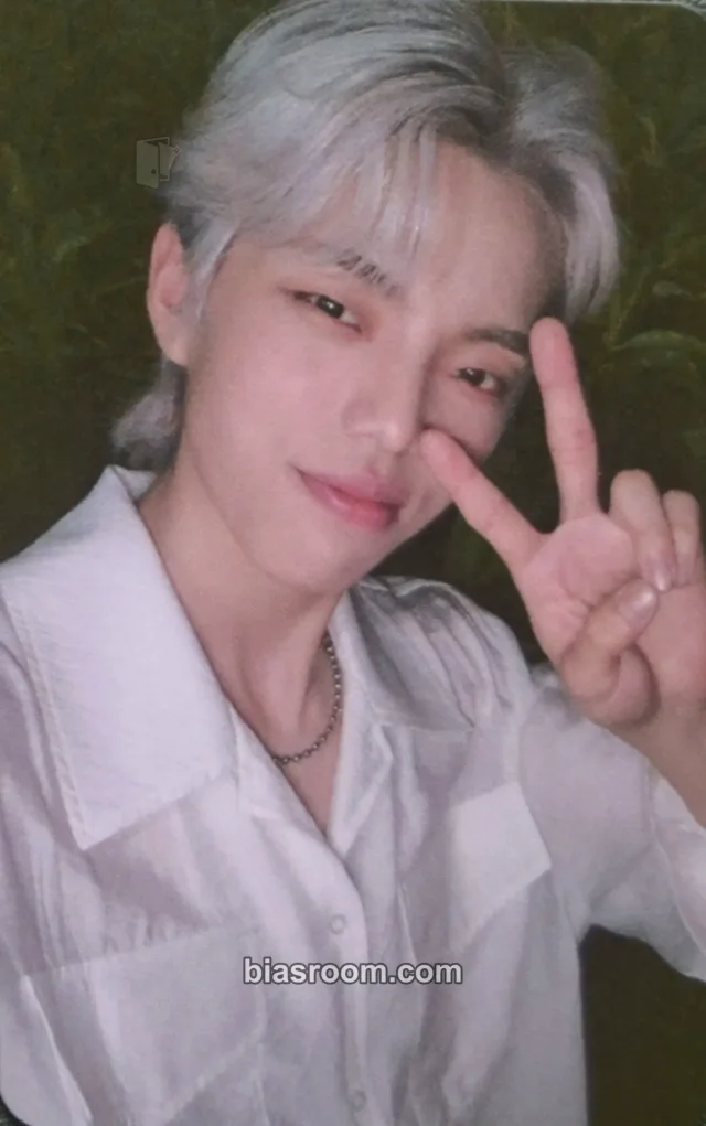 CMDM - JunHyoung - Back To The Future Album album photocard special version