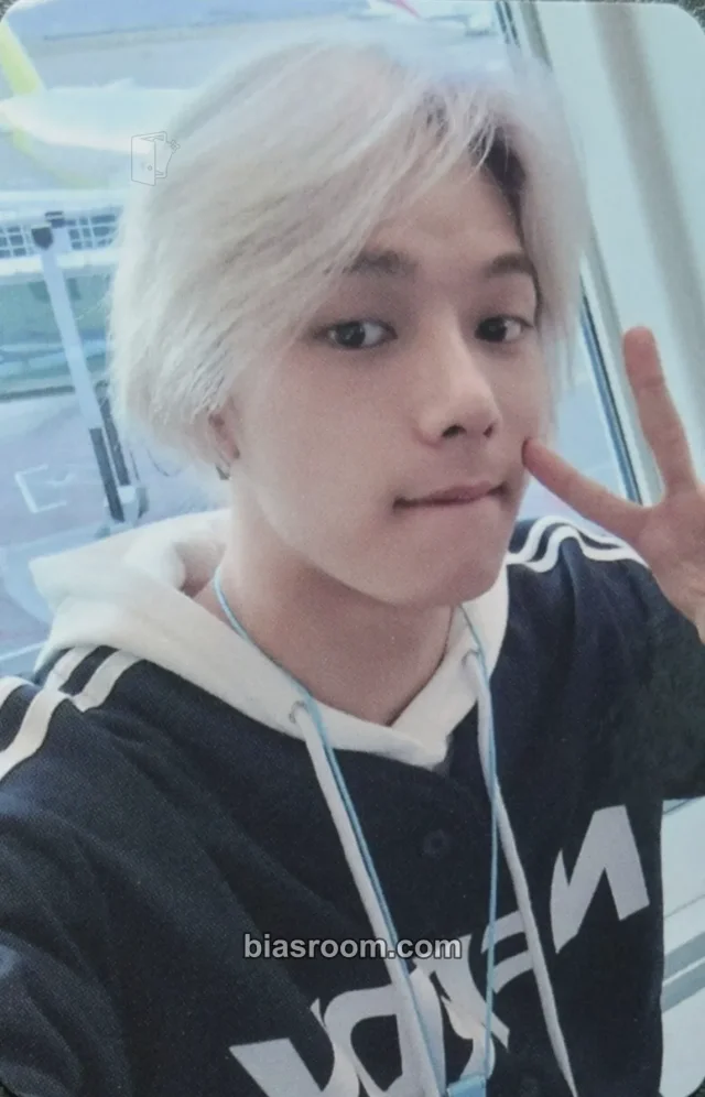 CMDM - HeeJu - Back To The Future Album album photocard special version