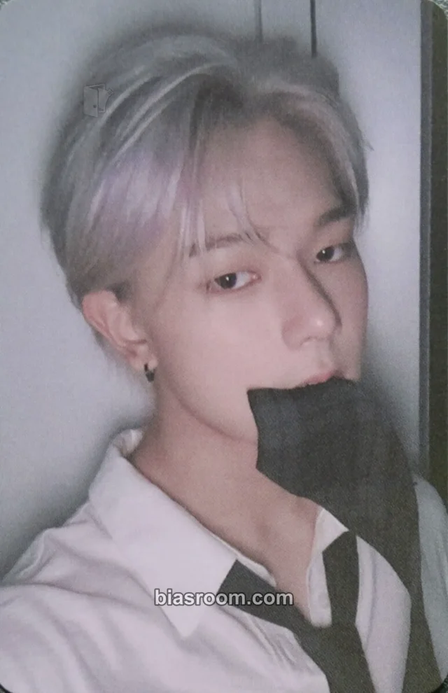 CMDM - HeeJu - Back To The Future Album album photocard special version