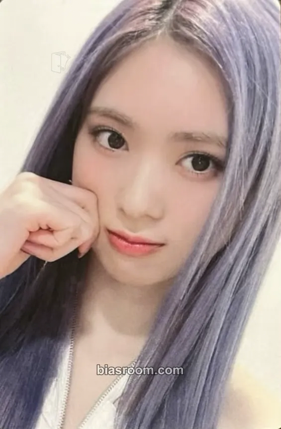 May Cherry Dash Photocard - Cherry Bullet - Cherry Bullet K-pop photocard
