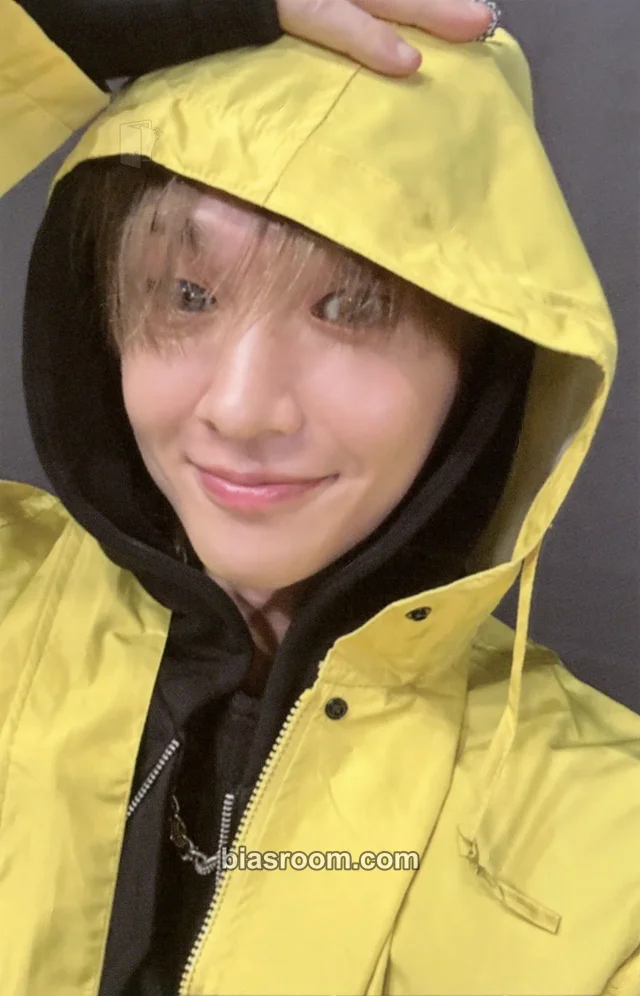 SHINee - Onew - - The Trilogy I - SHINee WORLD VIII : THE INVERT Event apple music lucky draw (LD) weather rock version