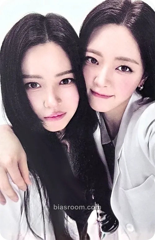 ITZY Official Fanclub MIDZY 5th Generation Photocard - ITZY - ITZY K-pop photocard
