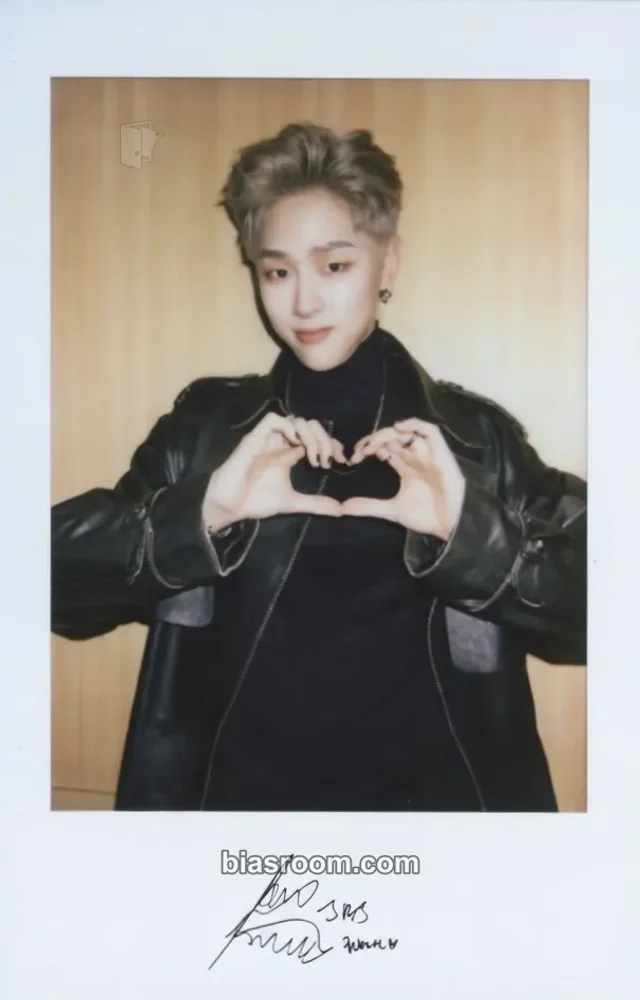JBJ - Hyunbin - JBJ FANTASY POP-UP STORE Event merch photocard pop-up store