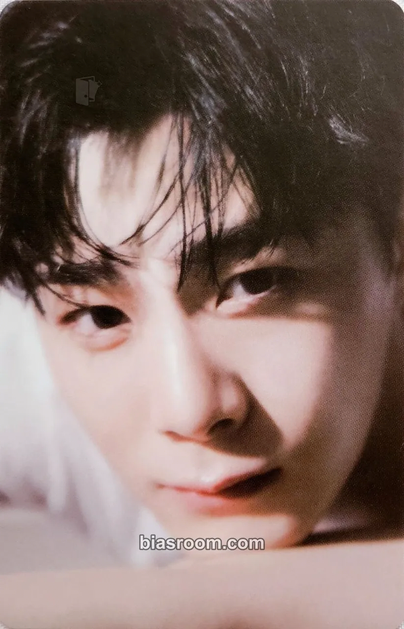Moonbin Moonbin X JAYJUN Cosmetics Photocard - ASTRO - ASTRO K-pop photocard