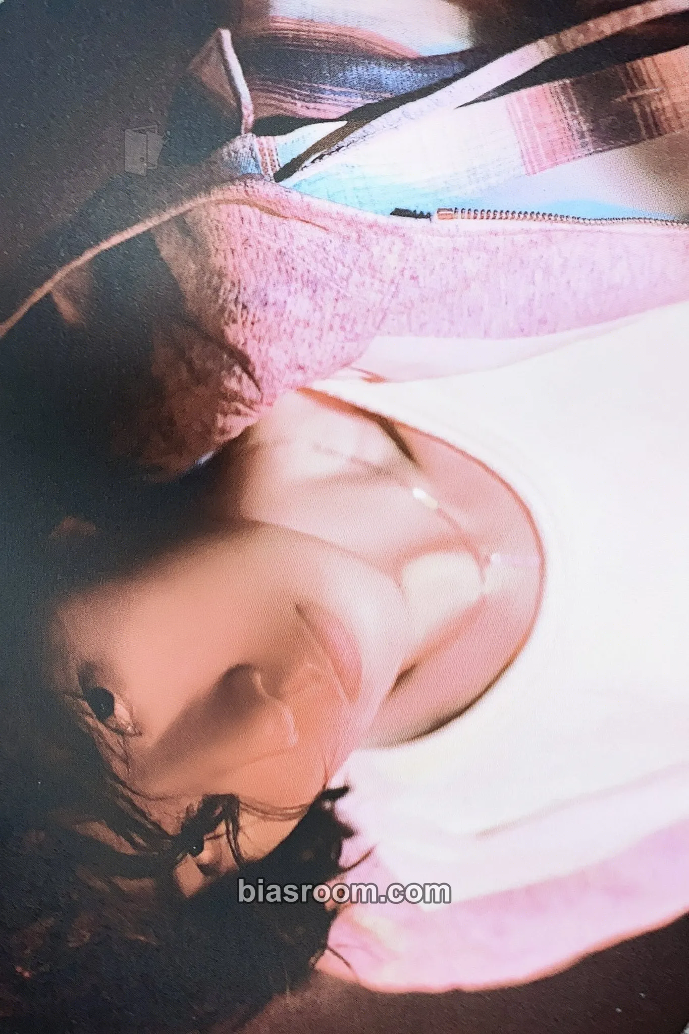 Yibo Wang Yibo 1st EP <BYSTANDER> Photocard - UNIQ - UNIQ K-pop photocard