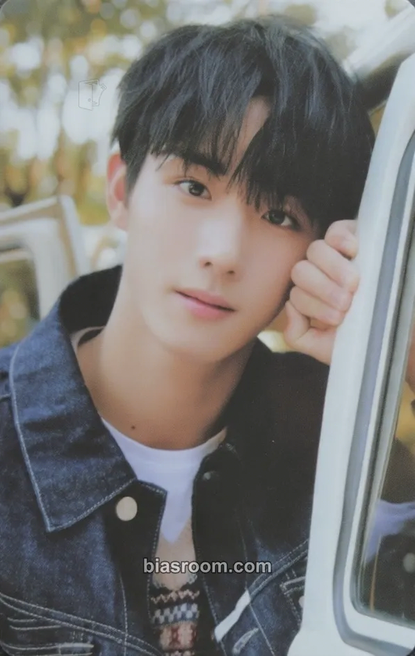 Jeong Seunghwan 2023 SEASON'S GREETINGS Photocard - ATBO - ATBO K-pop photocard