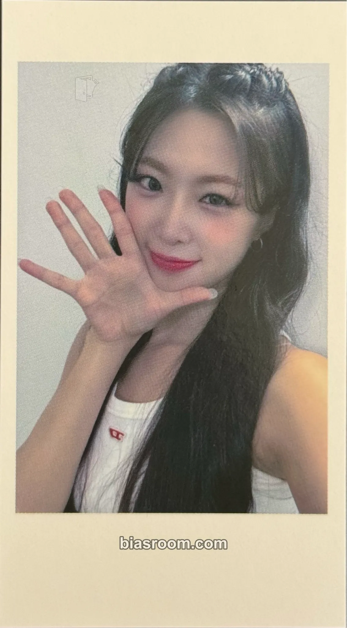 Nien Muhan Photocard - tripleS - tripleS K-pop photocard