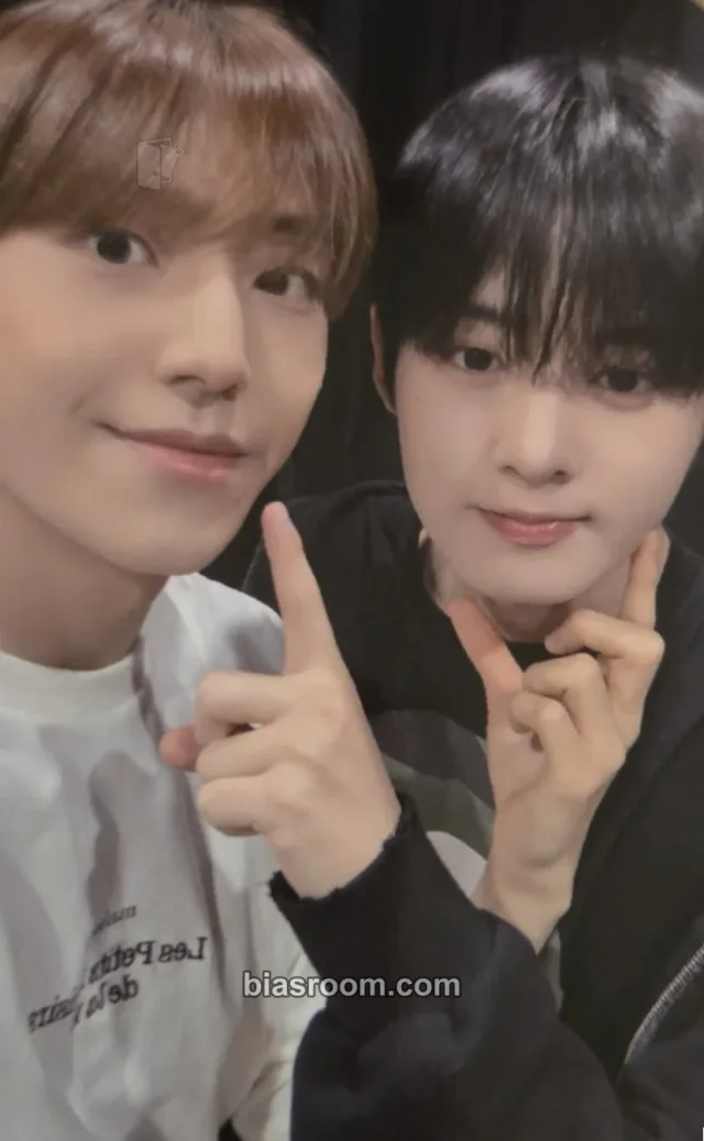 Younite - Eunsang & Woono - YOUNITE 1st Concert: Youniverse : Connected Event concert concert exclusive