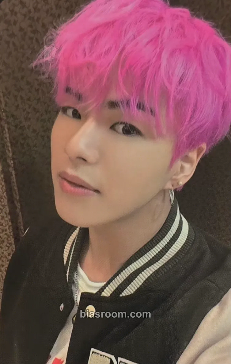 Yoon Jaehyuk Hello Tour Photocard - TREASURE - TREASURE K-pop photocard