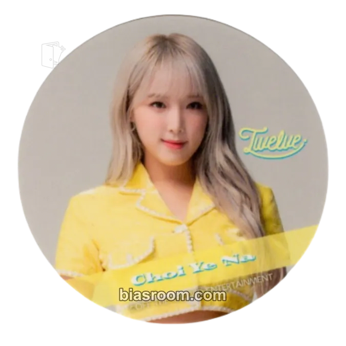 Yena Twelve Photocard - IZ*ONE - IZ*ONE K-pop photocard
