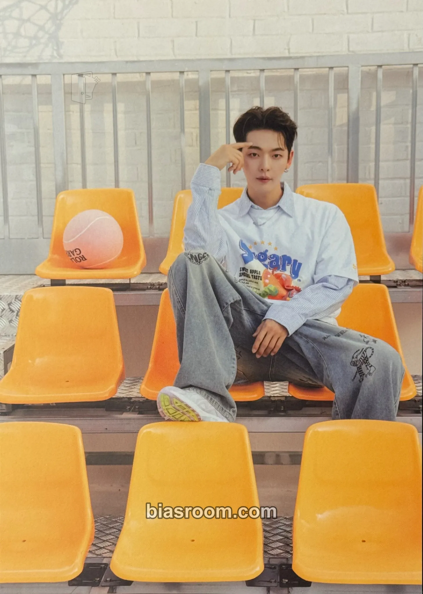 KB 2024 Season's Greetings - newseasOn Photocard - OnlyOneOf - OnlyOneOf K-pop photocard