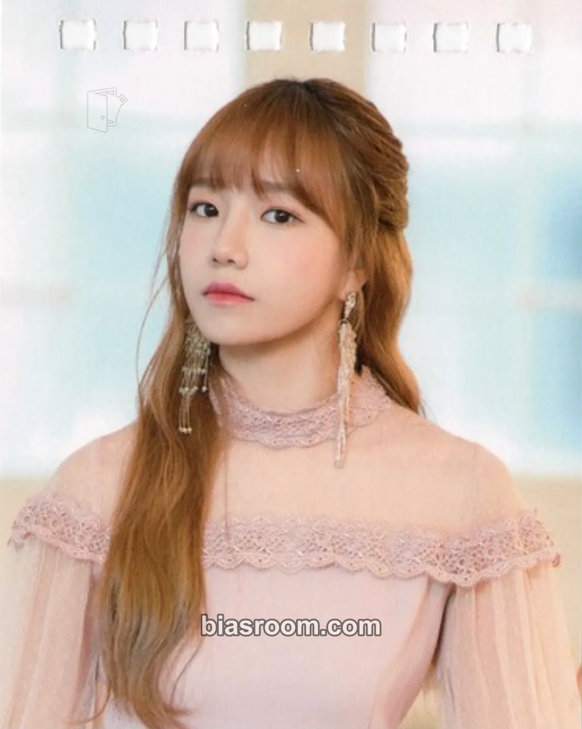Jo Yuri 1st PHOTOBOOK “SECRET TIME” Photocard - IZ*ONE - IZ*ONE K-pop photocard