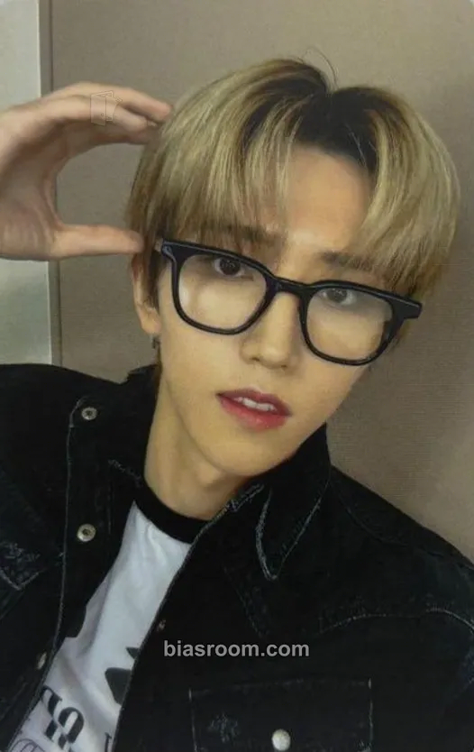 Baekgyeul iDENTIFICATION Photocard - E’LAST - E’LAST K-pop photocard
