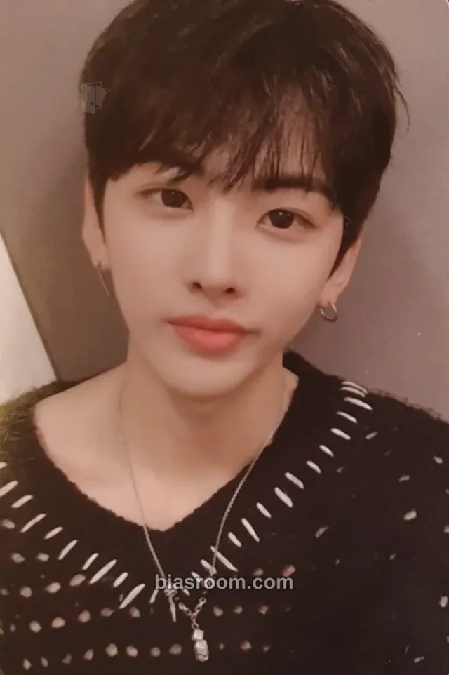 UNVS - YY - Timeless Album album photocard