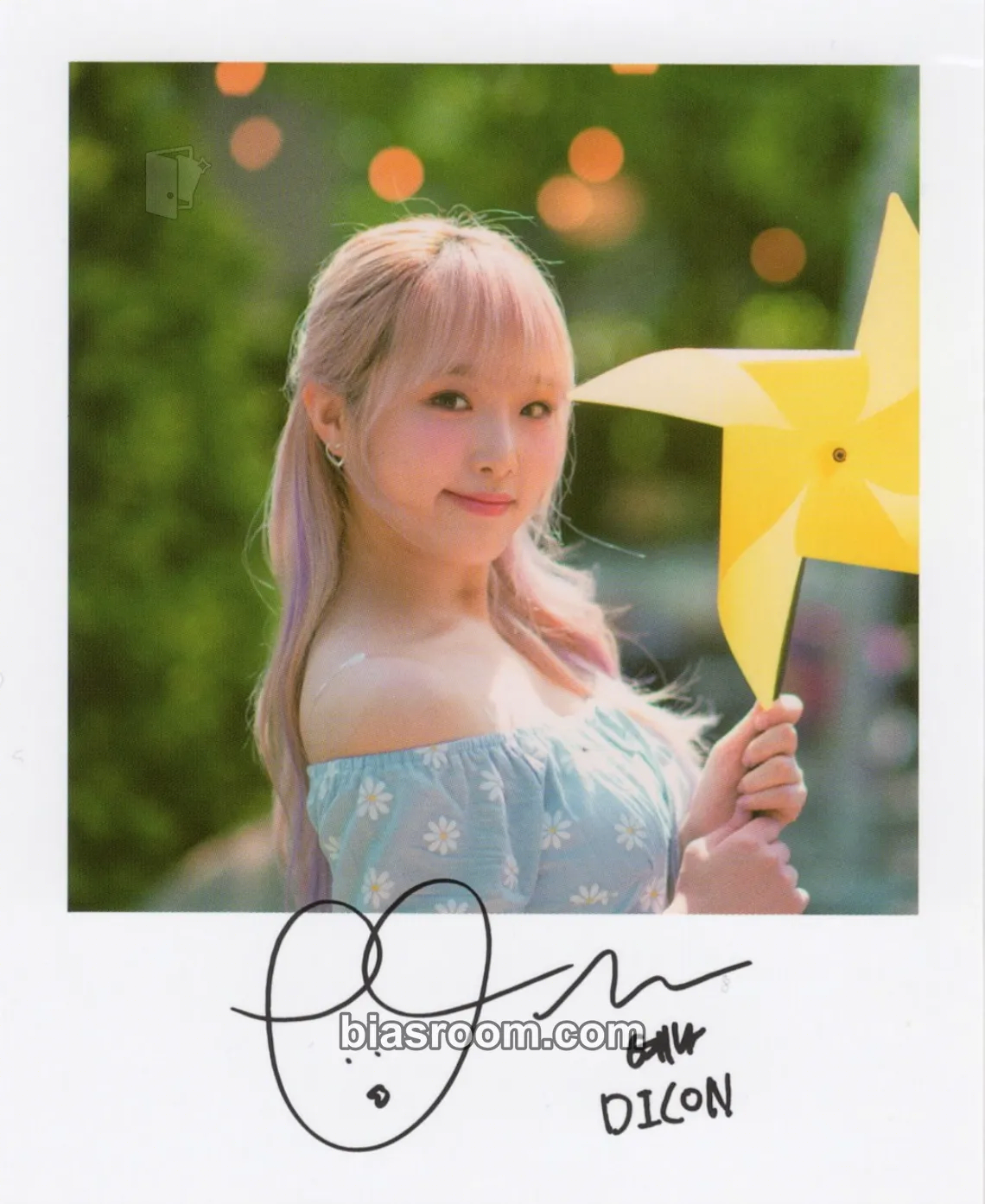 Yena DICON VOLUME 8 “LOOK AT MY iZ” Photocard - IZ*ONE - IZ*ONE K-pop photocard