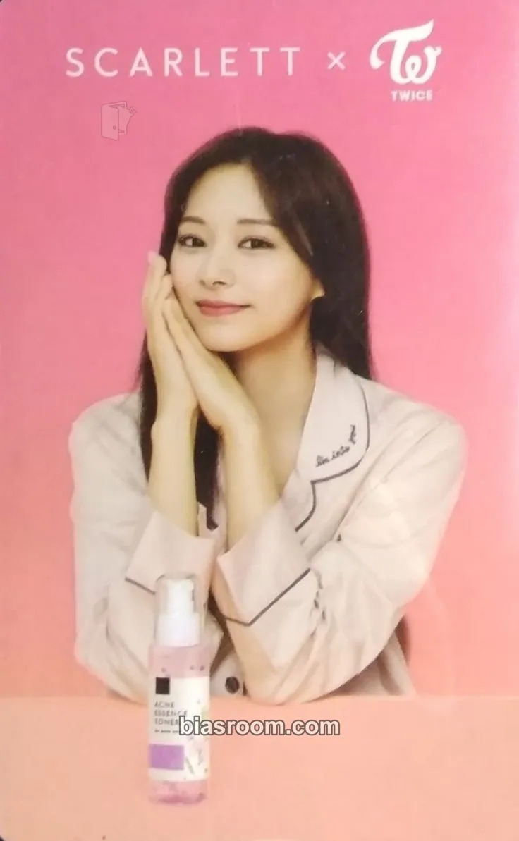 Tzuyu TWICE x Scarlett Photocard - TWICE - TWICE K-pop photocard