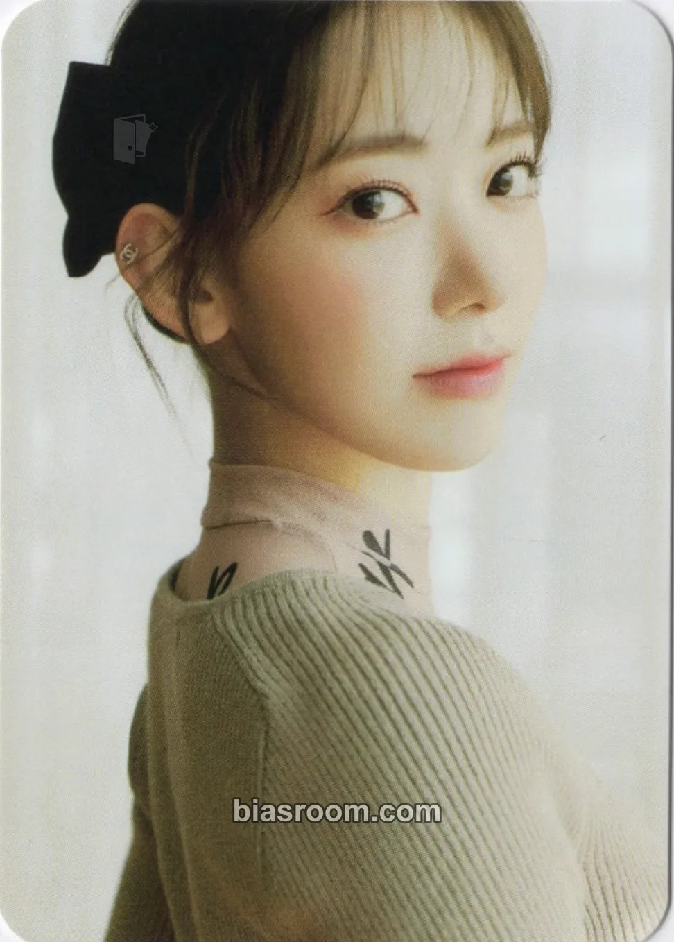 Sakura DICON VOLUME 12 “SHALL WE DANCE?” Photocard - IZ*ONE - IZ*ONE K-pop photocard