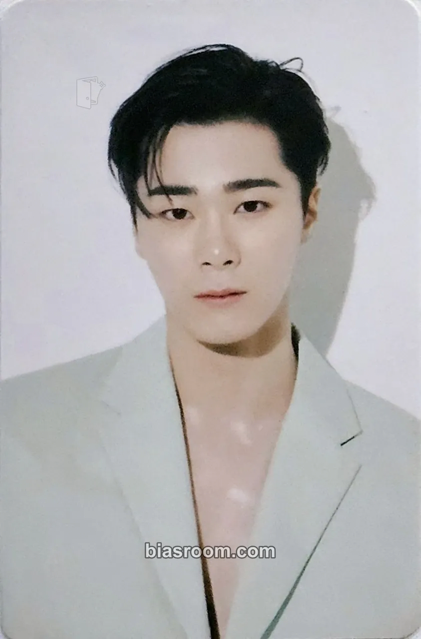 Moonbin Moonbin X JAYJUN Cosmetics Photocard - ASTRO - ASTRO K-pop photocard