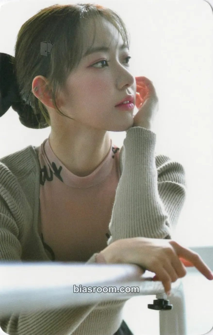Sakura DICON VOLUME 12 “SHALL WE DANCE?” Photocard - IZ*ONE - IZ*ONE K-pop photocard
