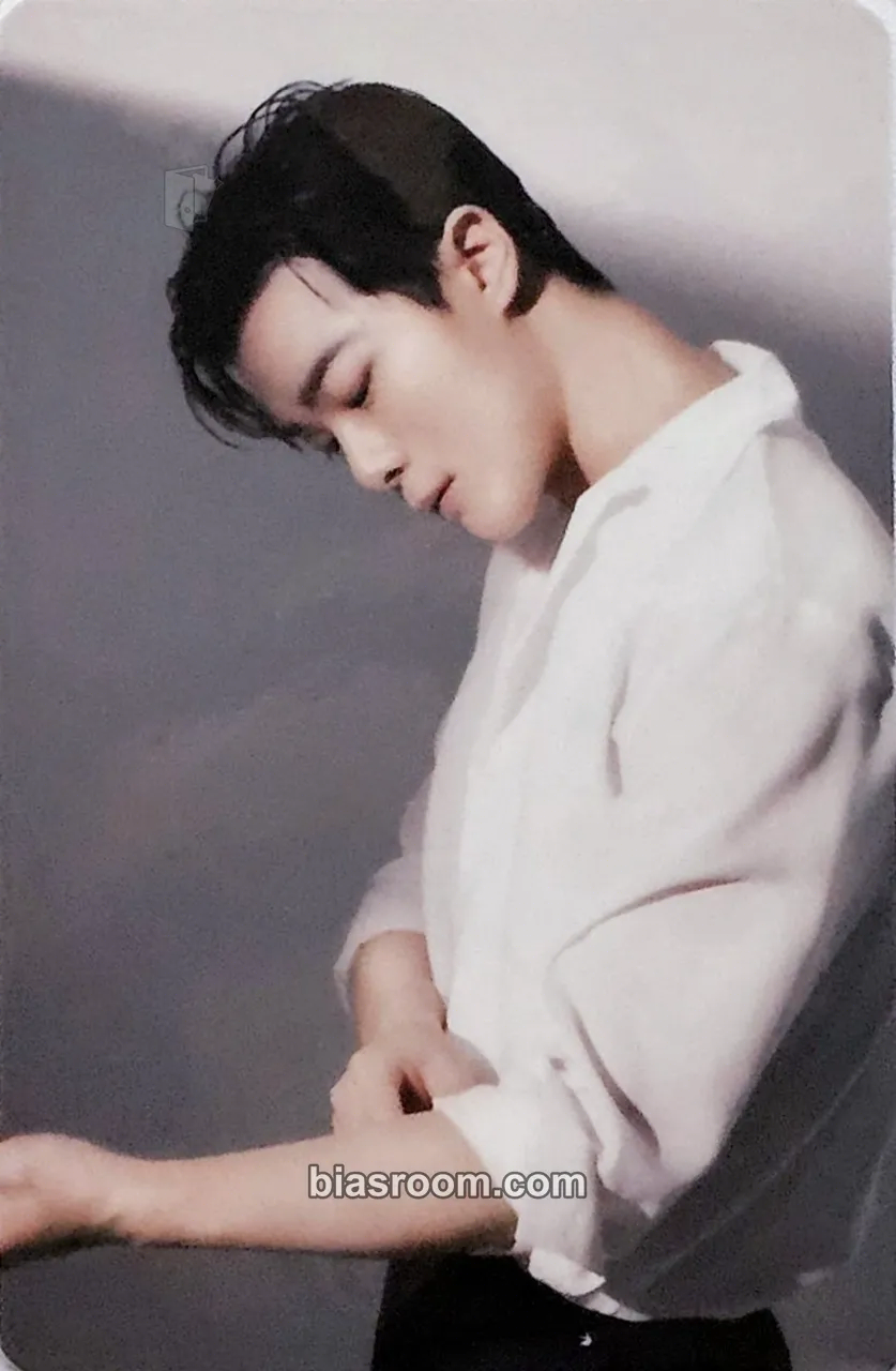 Moonbin Moonbin X JAYJUN Cosmetics Photocard - ASTRO - ASTRO K-pop photocard