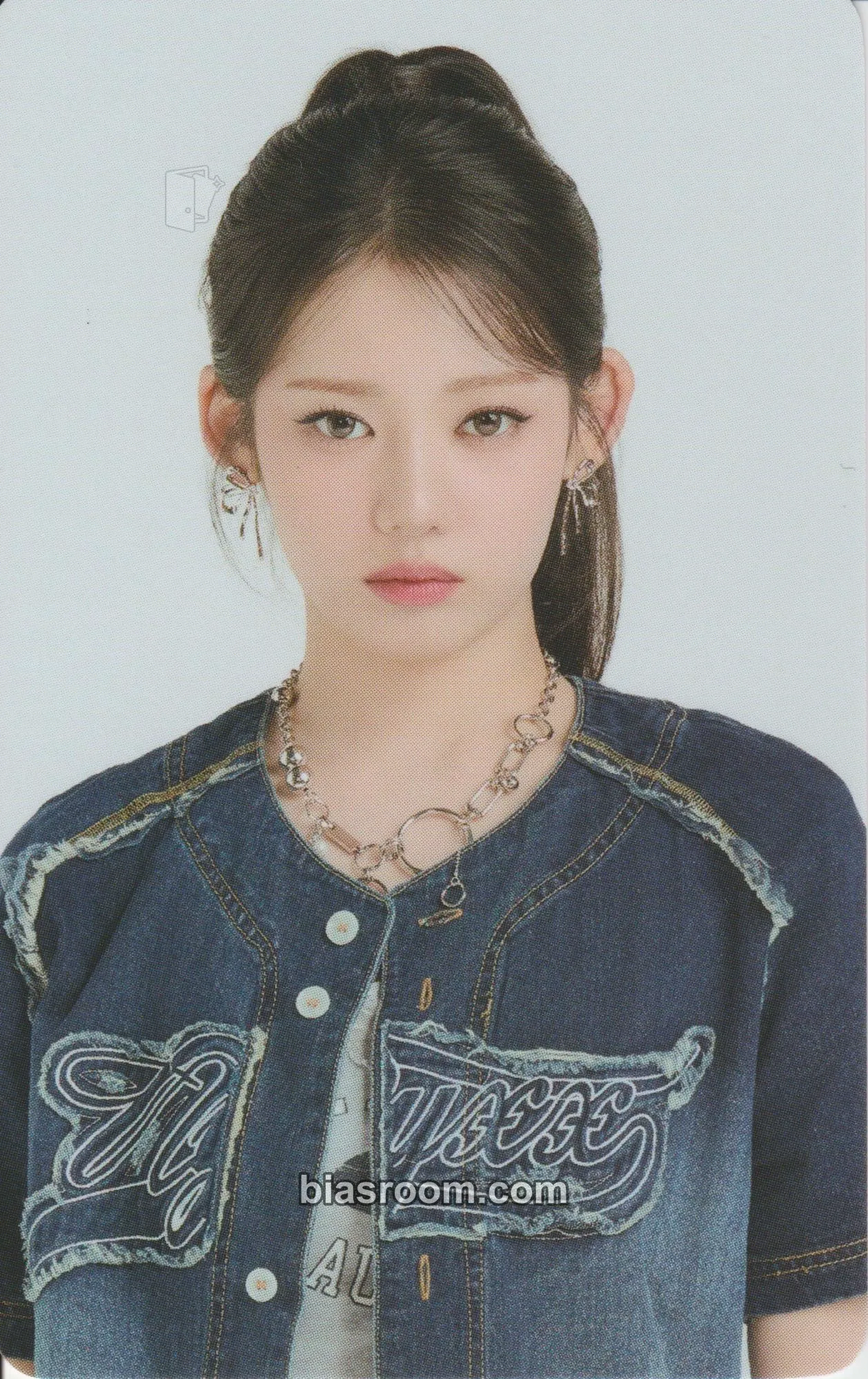 Rora Love Monster Japan Fan Concert Pop Up Store 2025 Photocard - BABYMONSTER - BABYMONSTER K-pop photocard
