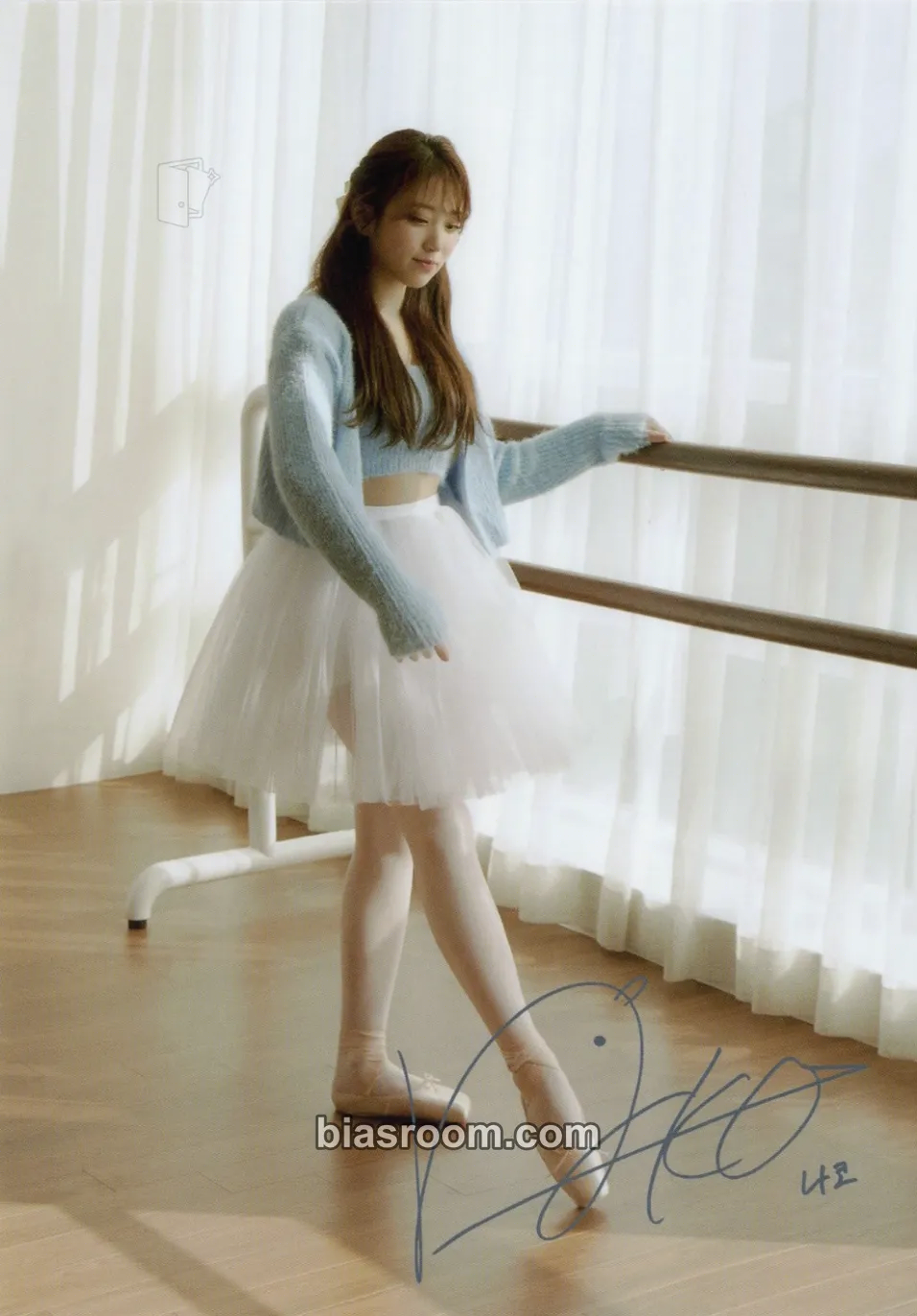 Nako DICON VOLUME 12 “SHALL WE DANCE?” Photocard - IZ*ONE - IZ*ONE K-pop photocard