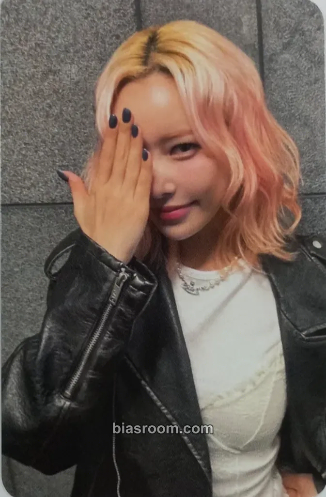 Somin KARD 7th Mini Album 'Where To Now? (Part.1 : Yellow Light)' Photocard - KARD - KARD K-pop photocard