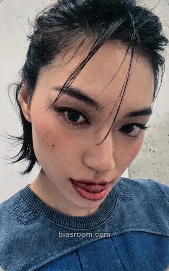 I.O.I - Kim Doyeon - LOOP Album pob (pre-order benefit) olive young