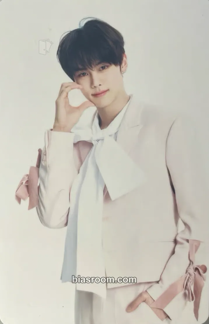 Gyuvin 2024 Fan-con in Japan Photocard - ZEROBASEONE - ZEROBASEONE K-pop photocard