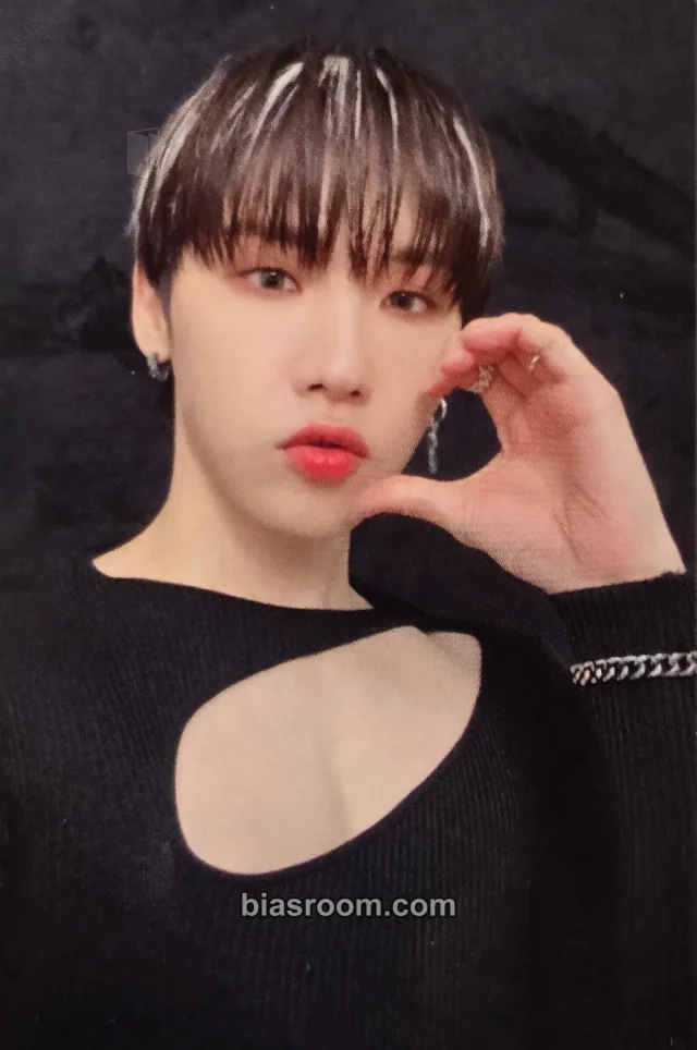 AB6IX - Woong - THE FUTURE IS OURS : LOST Album album photocard double-sided