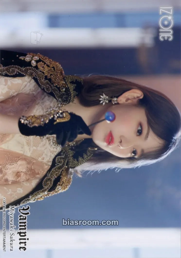 Sakura Vampire Photocard - IZ*ONE - IZ*ONE K-pop photocard