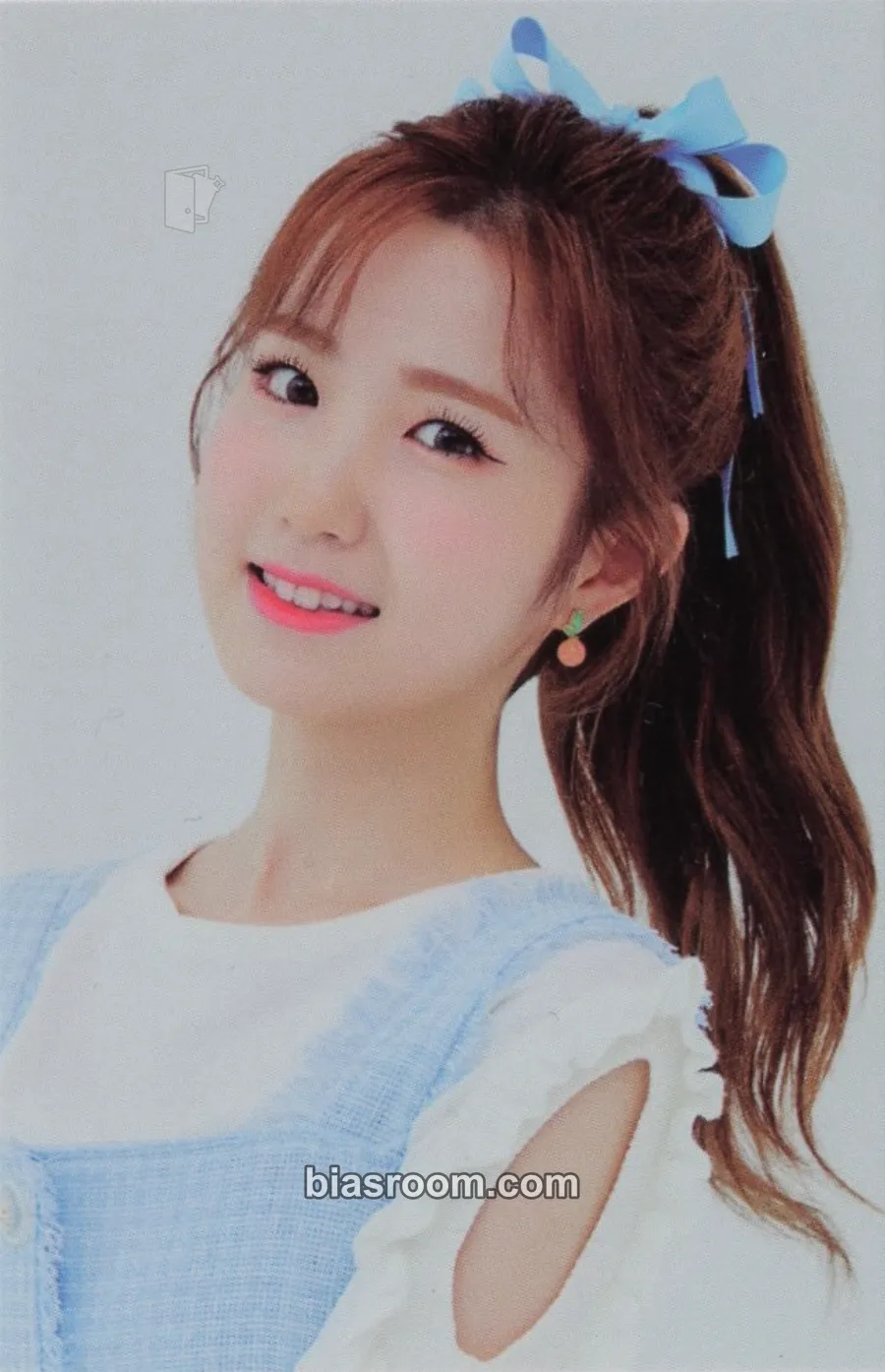 Hitomi ONEIRIC THEATER Photocard - IZ*ONE - IZ*ONE K-pop photocard