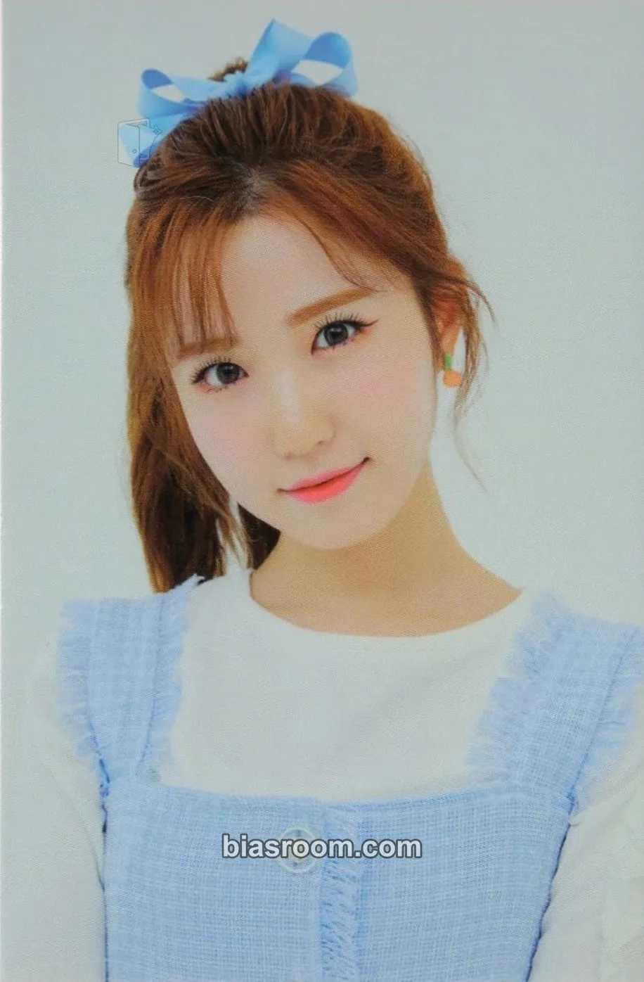 Hitomi ONEIRIC THEATER Photocard - IZ*ONE - IZ*ONE K-pop photocard