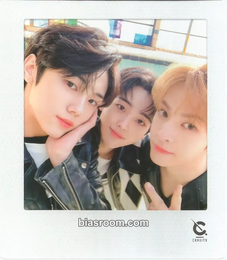 HIDEOUT: REMEMBER WHO WE ARE - SEASON 1 Photocard - CRAVITY - CRAVITY K-pop photocard