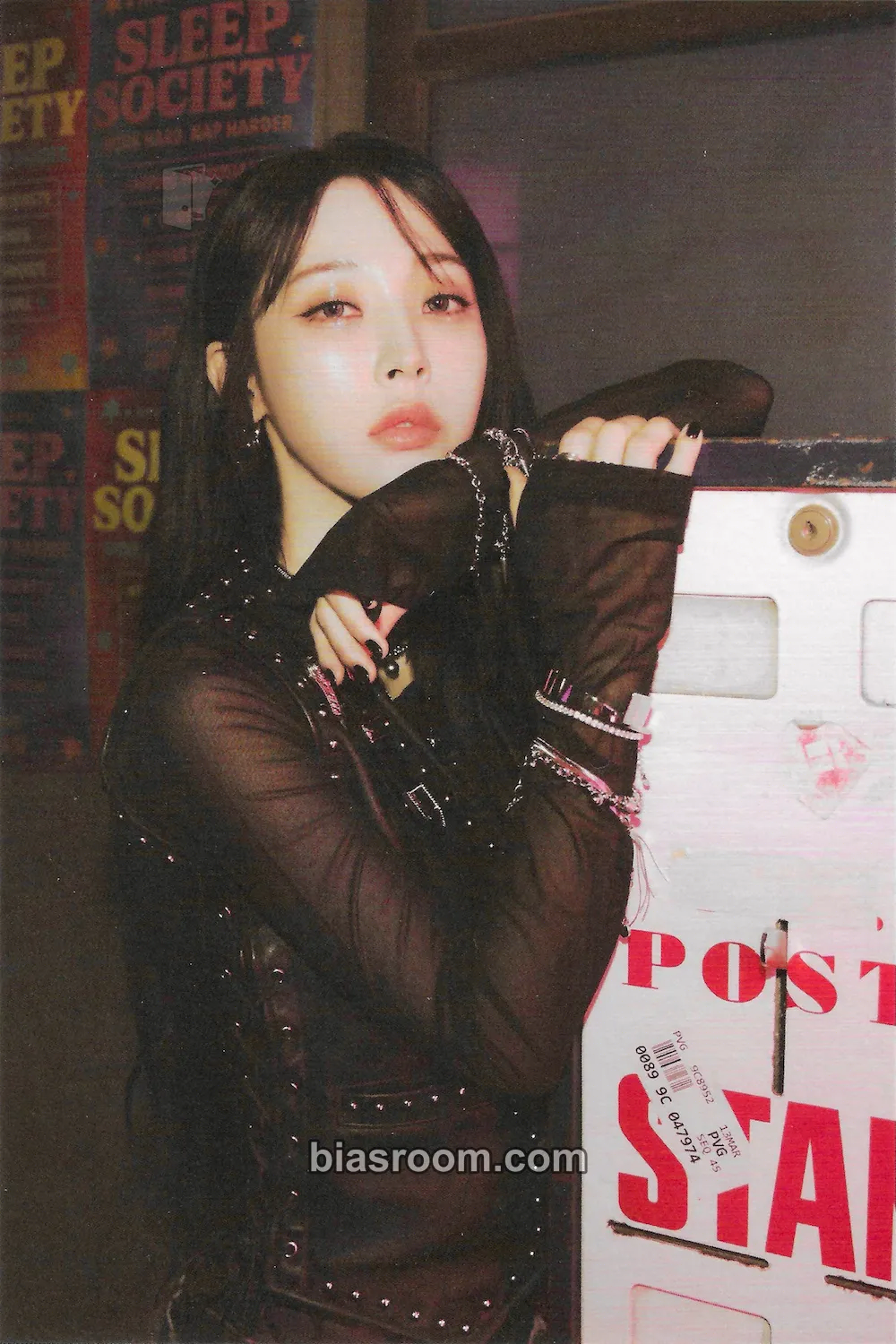 Moonbyul laundri Photocard - MAMAMOO - MAMAMOO K-pop photocard